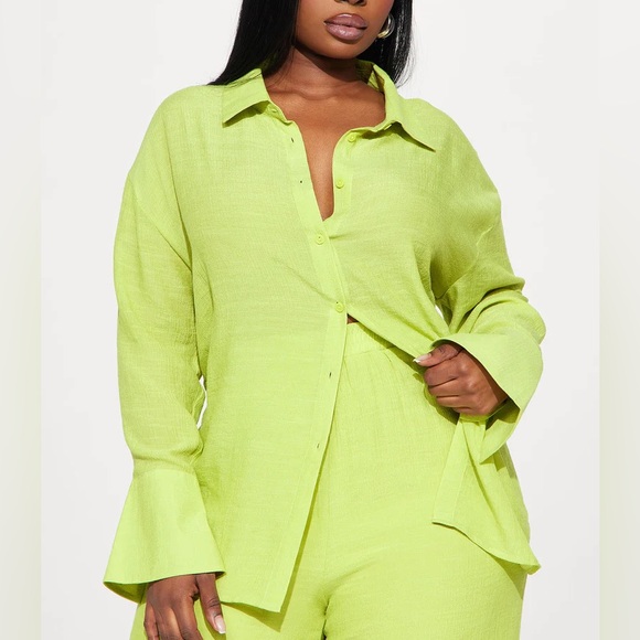 NWT Fashion Nova 'My Moment Gauze' wide arm green buttonup long sleeve top - Picture 5 of 11